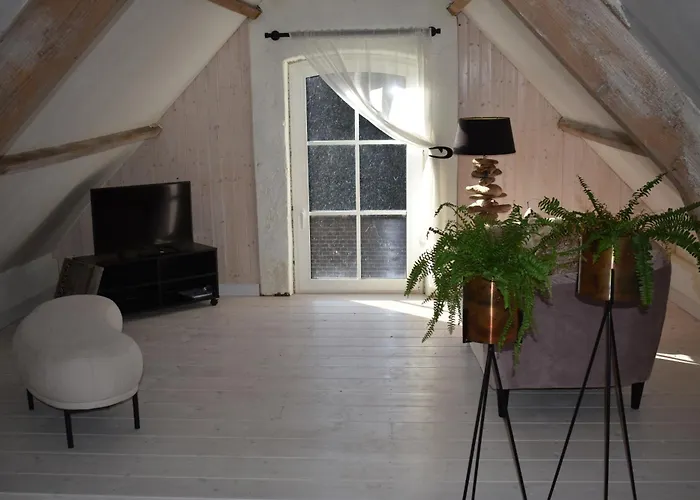 Het Koetshuis Apartamento *