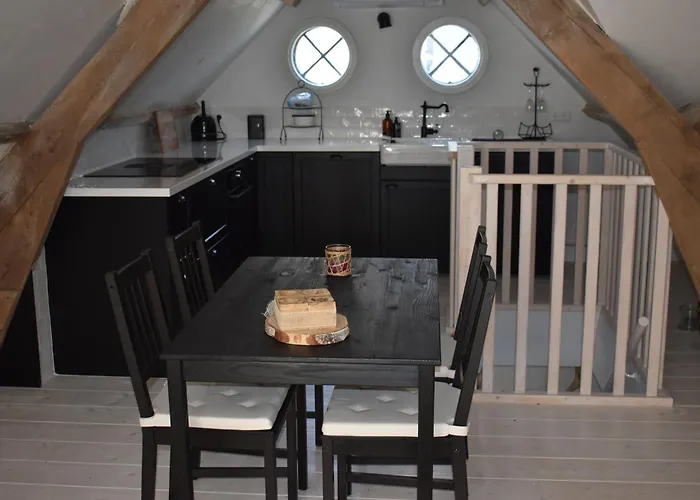 Apartamento Het Koetshuis *